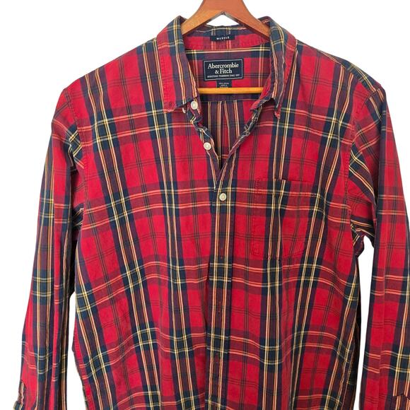 Abercrombie & Fitch Men's Red Plaid Button Up Long Sleeve Preppy Shirt XL - Picture 2 of 9